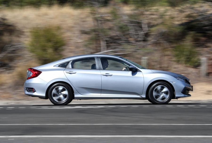  Honda Civic VTi Sedan (FC) 2019 года  (AU) (фото 17 из 35)